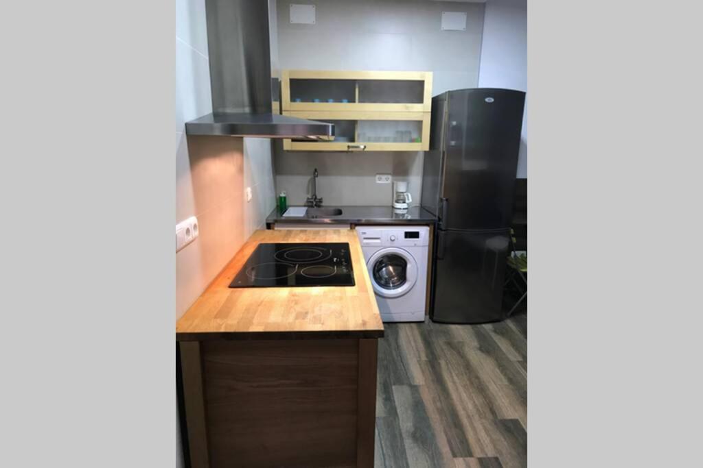 Ferienwohnung Bonito Apartamento Junto A Paseo De La Bomba Granada Exterior foto
